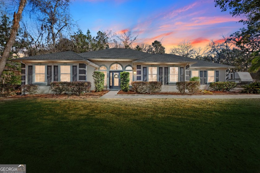 Welcome to this exquisite 4-bedroom, 2.5-bathroom home located - Beach Home for sale in Saint Marys, Georgia on Beachhouse.com