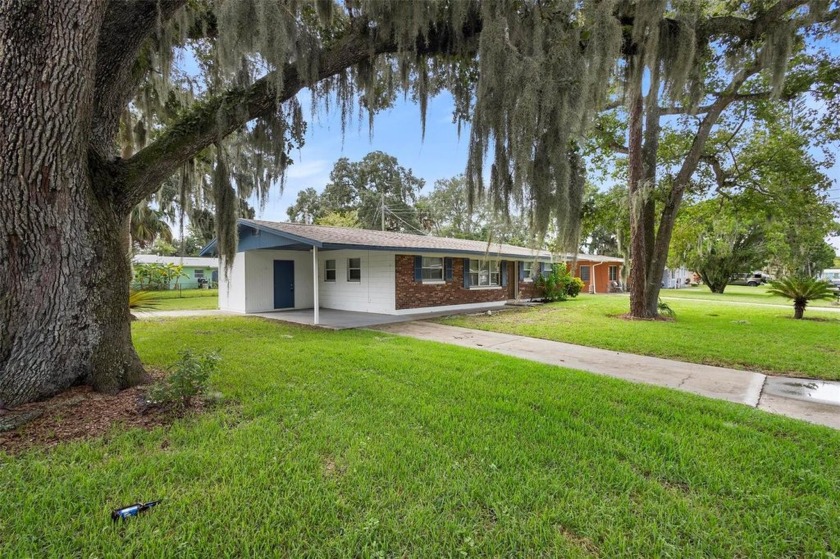 Renovated and Move-In Ready! Located in the heart of Daytona - Beach Home for sale in Daytona Beach, Florida on Beachhouse.com