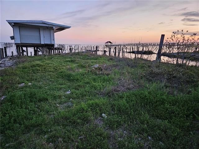 Beautiful Lakefront Lot that is filled and ready to build on - Beach Lot for sale in Slidell, Louisiana on Beachhouse.com