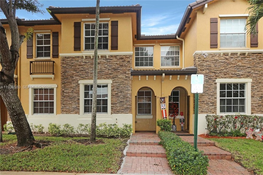 Great opportunity for investment or as a primary residence, unit - Beach Condo for sale in Cutler Bay, Florida on Beachhouse.com