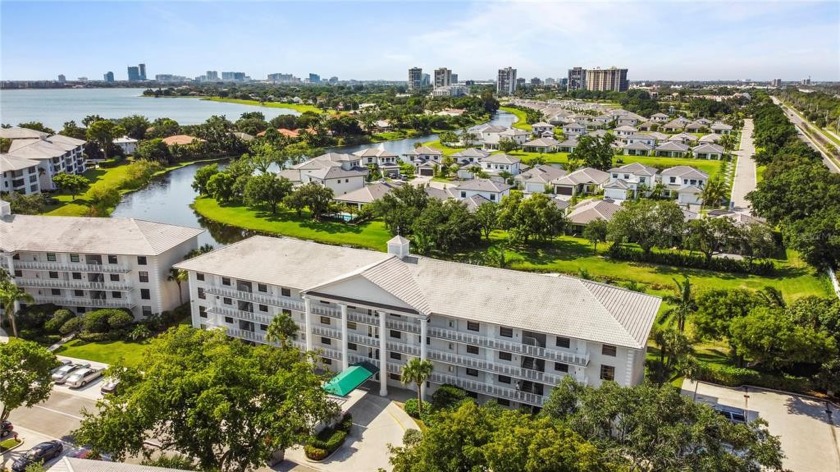 BACK ON THE MARKET!! (FINANCING ISSUES)Beautiful 2/2 corner unit - Beach Condo for sale in West Palm Beach, Florida on Beachhouse.com