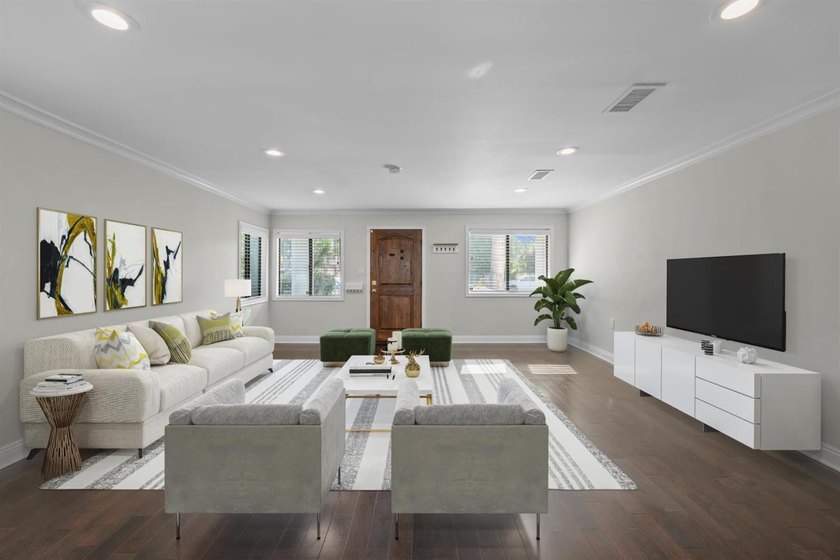 Discover timeless Craftsman charm fused with modern - Beach Home for sale in Redondo Beach, California on Beachhouse.com