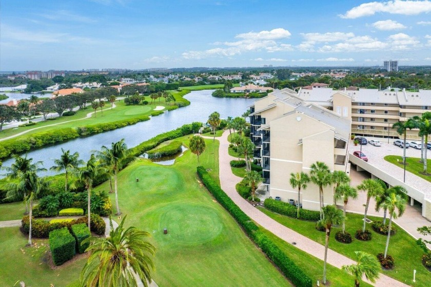 Jonathan's Landing - Estate sale, make this one your own. Enjoy - Beach Condo for sale in Jupiter, Florida on Beachhouse.com