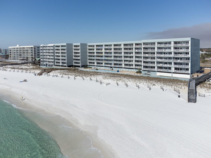 Welcome to your Gulf-front oasis! This studio condo offers a - Beach Condo for sale in Fort Walton Beach, Florida on Beachhouse.com