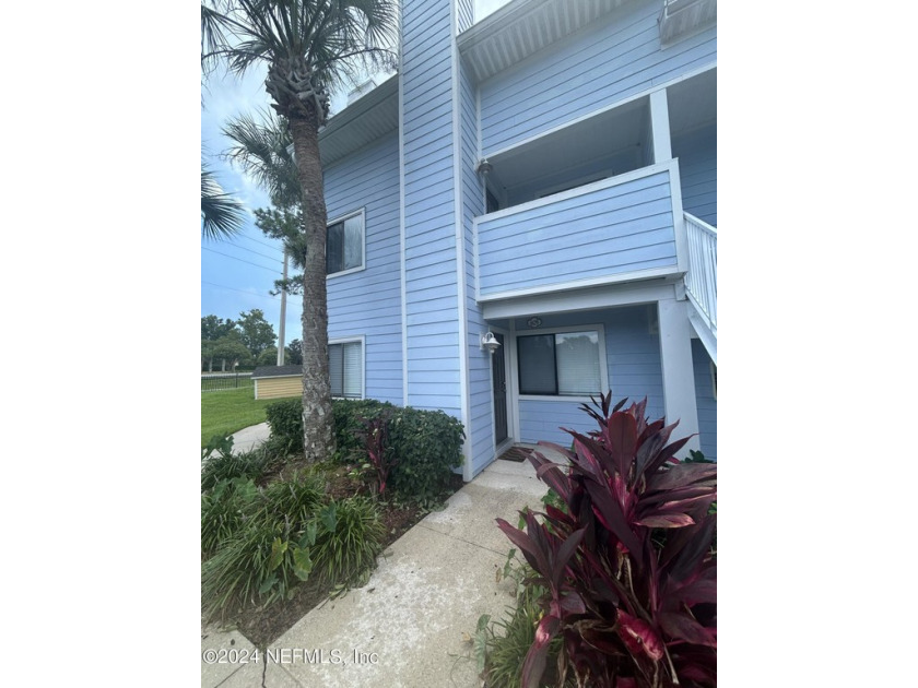 Nestled on a quiet location on the water. Corner town home unit - Beach Condo for sale in Ponte Vedra Beach, Florida on Beachhouse.com