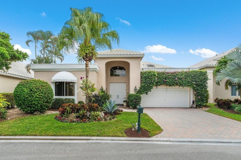 This iconically designed one-story home offers 3,415 square feet - Beach Home for sale in Boca Raton, Florida on Beachhouse.com