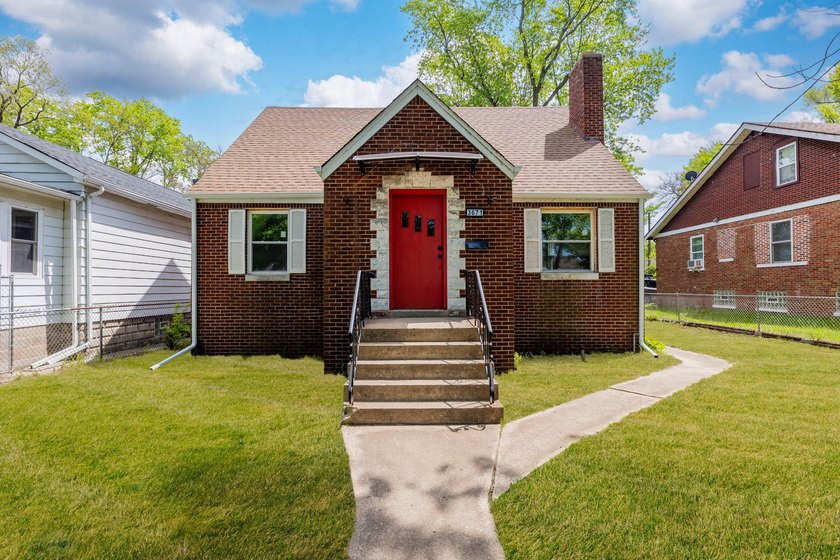 Recently remodeled true 4 bedroom 2 bath home. This home offers - Beach Home for sale in Gary, Indiana on Beachhouse.com