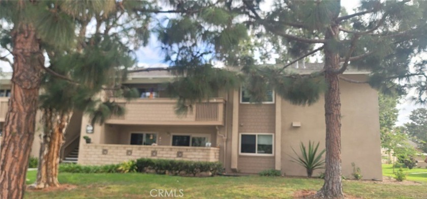 UNIQUE 3 BEDROOMS -2 BATHS - 1 CAR GARAGE WITH ELEVATOR IN - Beach Condo for sale in Huntington Beach, California on Beachhouse.com