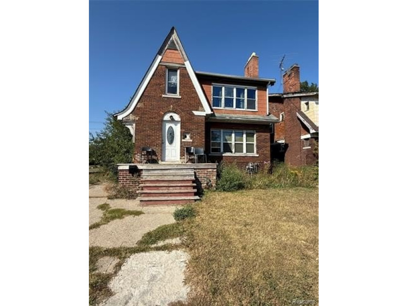 GREAT LOCATION FOR INVESTORS. LOCATED ON THE EDGE OF THE - Beach Home for sale in Detroit, Michigan on Beachhouse.com