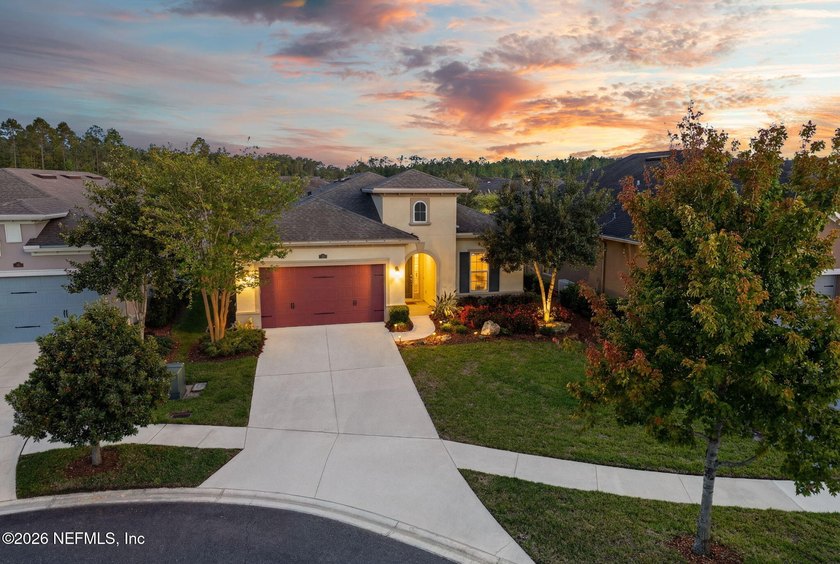 DON'T MISS YOUR CHANCE! Light, bright, and effortlessly refined - Beach Home for sale in Jacksonville, Florida on Beachhouse.com