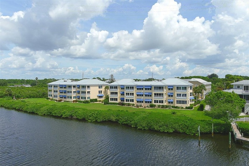 This beautifully remodeled 2-bedroom, 2-bathroom condo in The - Beach Condo for sale in Englewood, Florida on Beachhouse.com