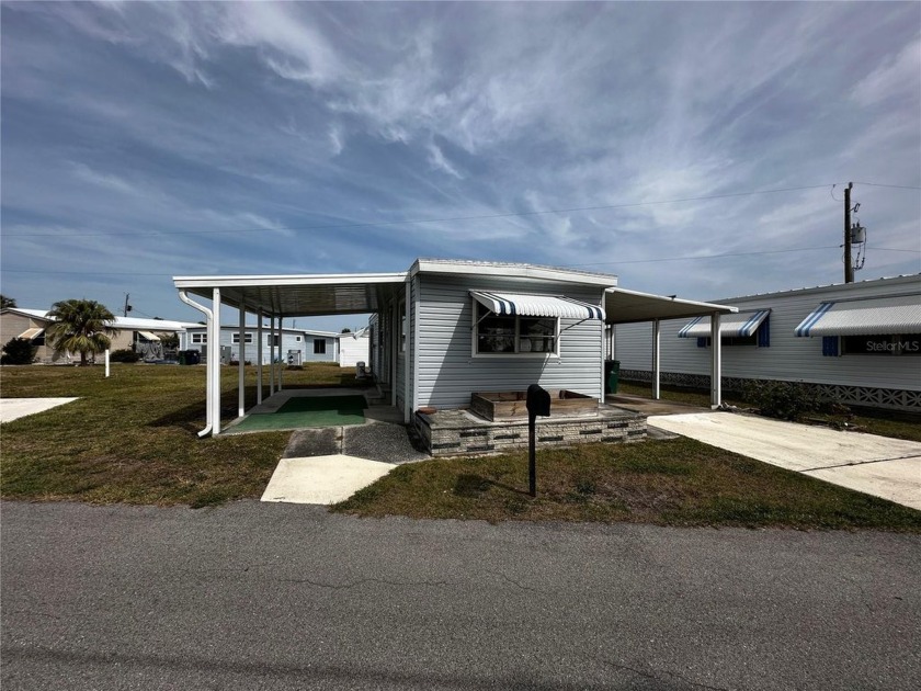 154 Maui Dr, Palmetto, FL - Investment Opportunity in Tropic - Beach Home for sale in Palmetto, Florida on Beachhouse.com