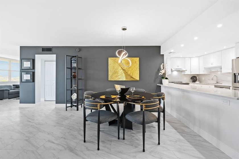 OAKS WAY*BUILDING 115*BEST OF THE BEST KING! Located on the 5TH - Beach Condo for sale in Pompano Beach, Florida on Beachhouse.com