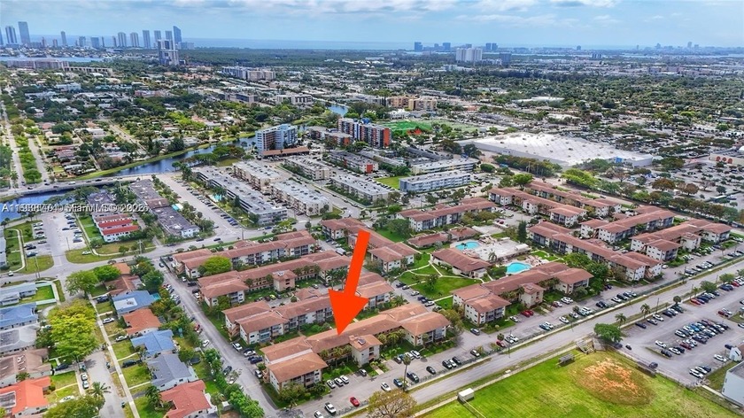 Spacious Deluxe 1 Bedroom 1 Bathroom in gated community of - Beach Other for sale in Miami, Florida on Beachhouse.com