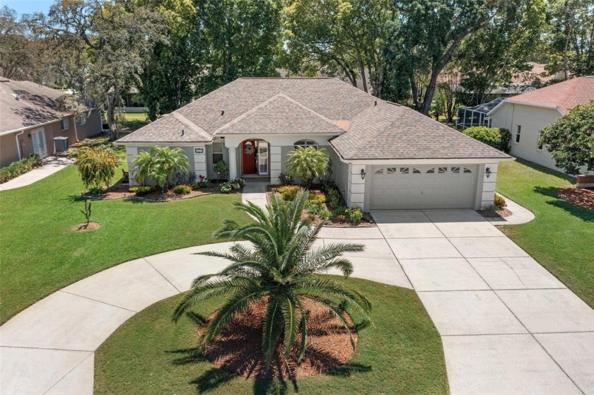 Welcome to Glen Lakes exclusive golf and country club community! - Beach Home for sale in Weeki Wachee, Florida on Beachhouse.com