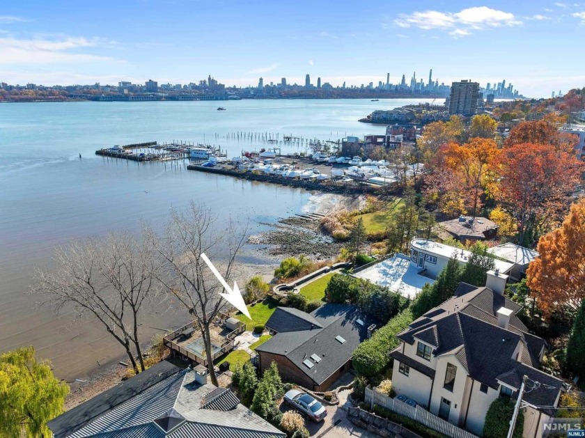 WATCH THE VIDEO TOUR!!   *Call Tricia direct at * Set upon the - Beach Home for sale in Edgewater, New Jersey on Beachhouse.com