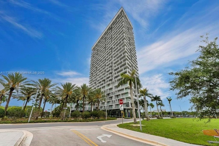 This stunning luxury 2-bedroom, 2-bathroom unit in Metropica, is - Beach Condo for sale in Sunrise, Florida on Beachhouse.com