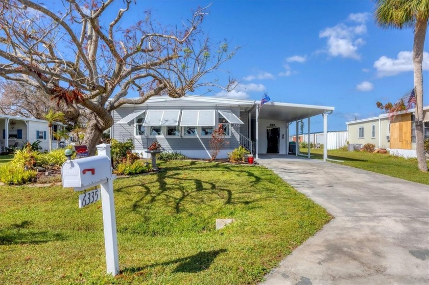 Welcome to this charming 2-bedroom, 2-bathroom home in the - Beach Home for sale in Englewood, Florida on Beachhouse.com