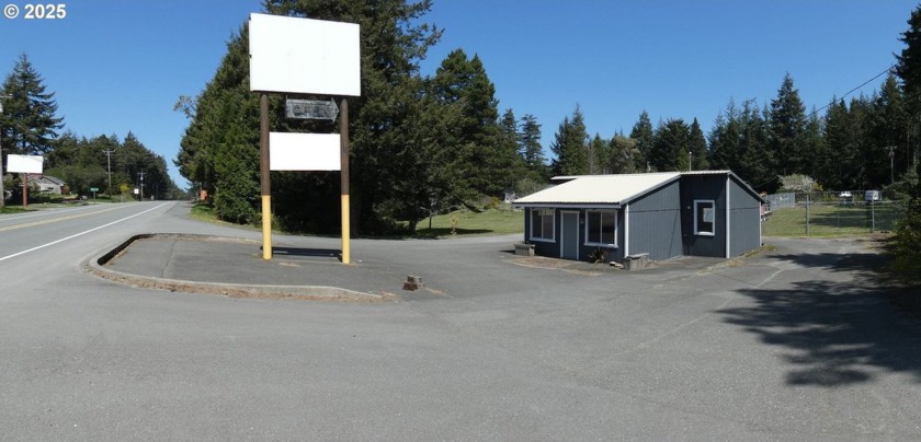 Hard to find *Mixed Use* zoning, with excellent building sites - Beach Commercial for sale in Bandon, Oregon on Beachhouse.com