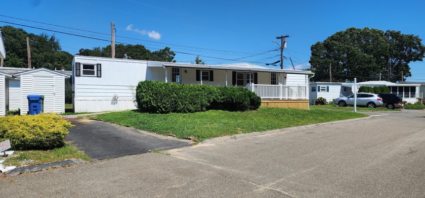 Completely remodeled home from top to bottom in a 55 or older - Beach Home for sale in Westbrook, Connecticut on Beachhouse.com