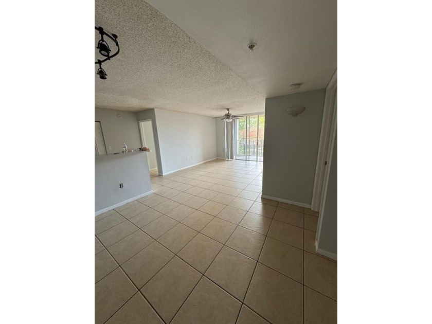 Opportunity !!! Spacious 2-bed, 2-bath condo at Carrington at - Beach Condo for sale in Pompano Beach, Florida on Beachhouse.com