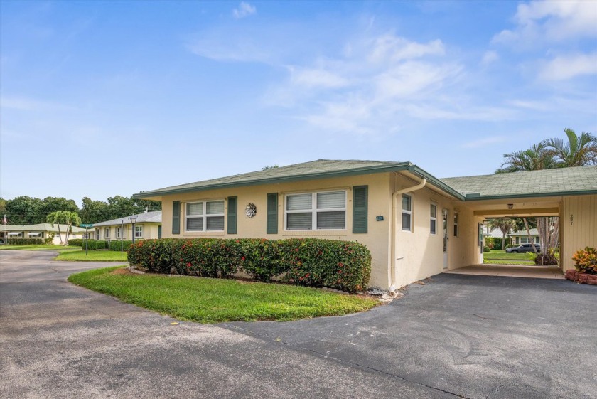 Welcome to Your Dream Villa in Country Manors! - Beach Home for sale in Delray Beach, Florida on Beachhouse.com