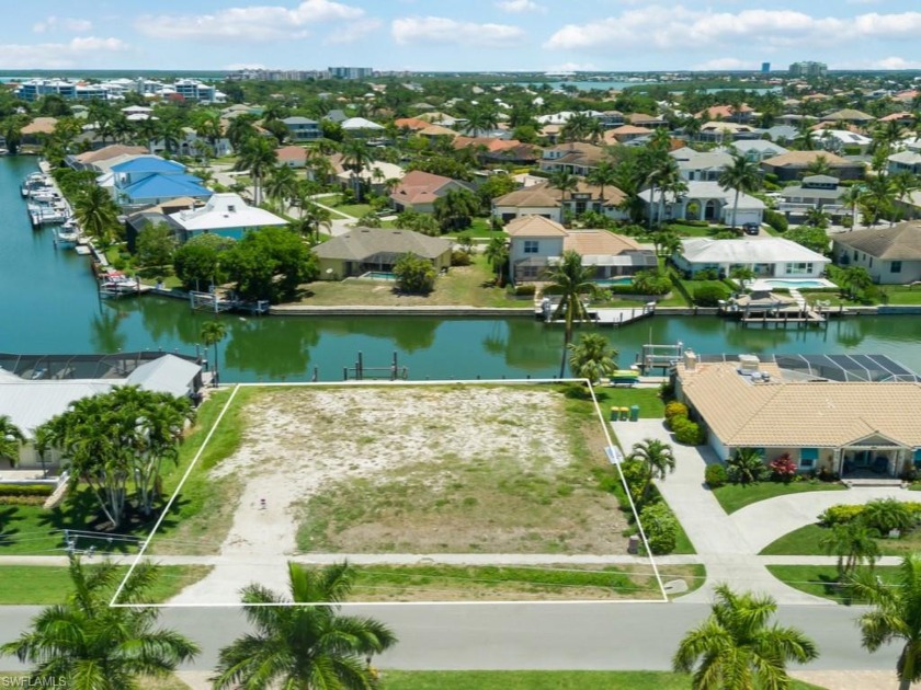 This is the perfect waterfront lot for building your dream home - Beach Lot for sale in Marco Island, Florida on Beachhouse.com