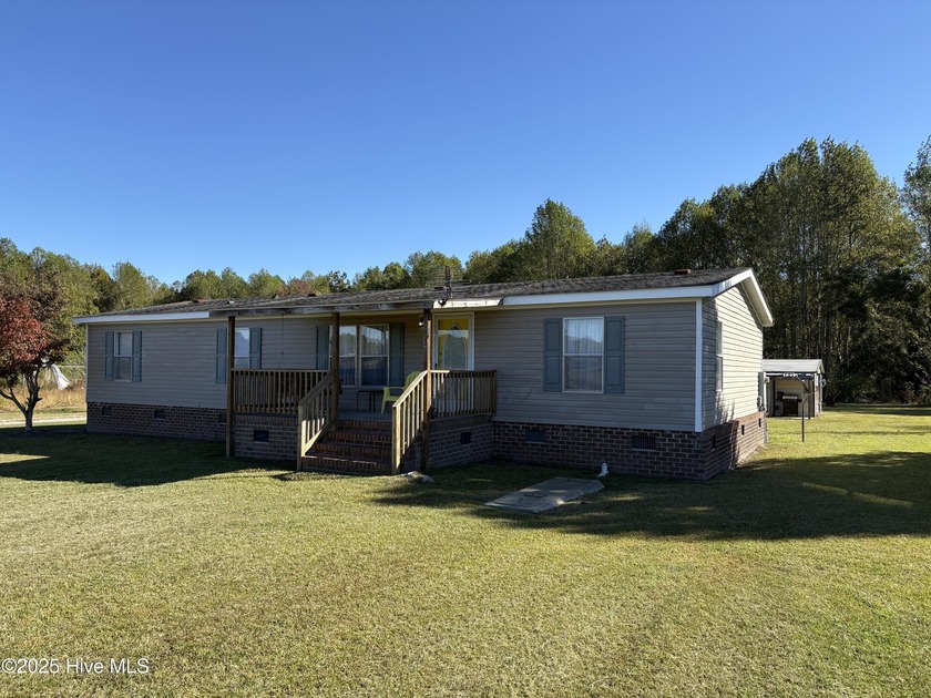 HERE'S A LOCATION YOU CAN SPREAD OUT AND ENJOY REAL COUNTRY - Beach Home for sale in Washington, North Carolina on Beachhouse.com