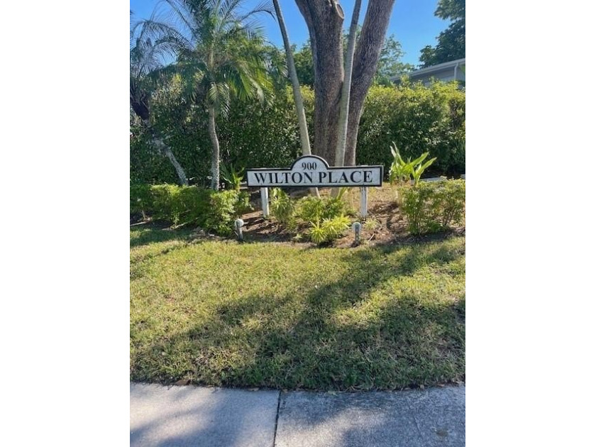 Location, location, location, and convenience! It doesn't get - Beach Condo for sale in Wilton Manors, Florida on Beachhouse.com