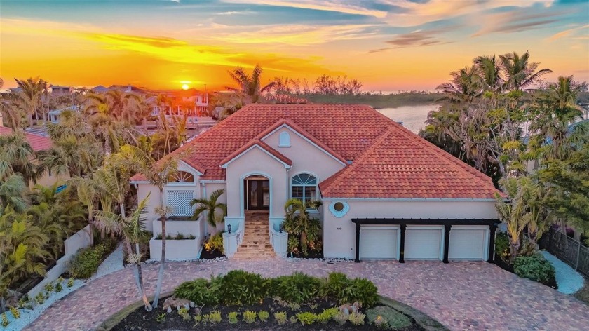 Just two blocks from the world-class shopping and dining of St - Beach Home for sale in Sarasota, Florida on Beachhouse.com