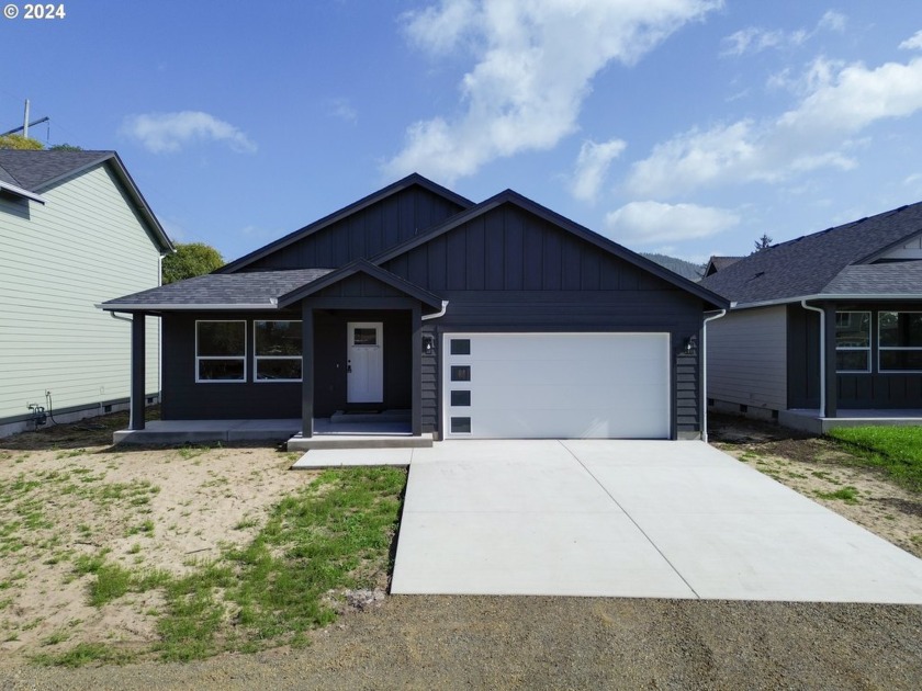 Brand new and just finished!! Be the proud owner of this low - Beach Home for sale in Seaside, Oregon on Beachhouse.com