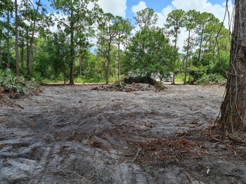 Cleared lot on private road no HOA  close to schools, coffee - Beach Lot for sale in Vero Beach, Florida on Beachhouse.com