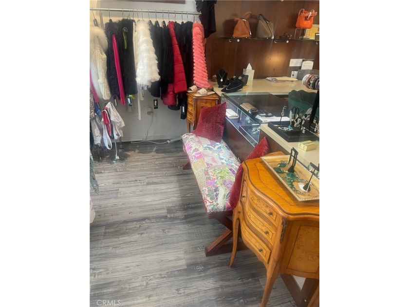 324 324 - Beach Commercial for sale in Newport Beach, California on Beachhouse.com