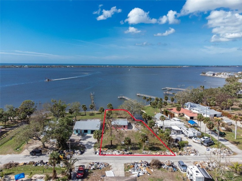 Incredible opportunity awaits at 128 Winson Ave. in the heart of - Beach Home for sale in Englewood, Florida on Beachhouse.com