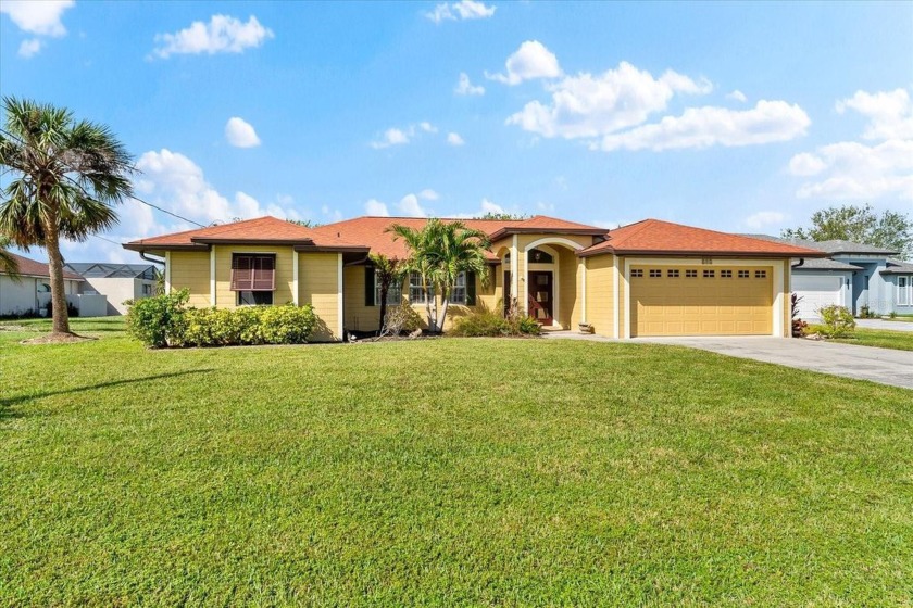 Discover this impeccably maintained 4-bedroom, 2-bathroom pool - Beach Home for sale in Rotonda West, Florida on Beachhouse.com