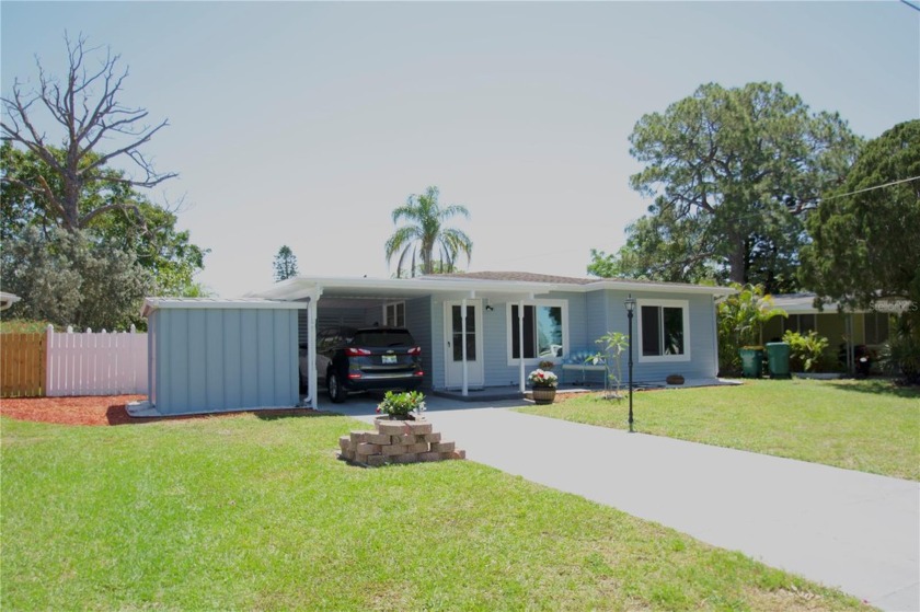 SELLERS OFFERING A $10,000 BUYER CREDIT at closing to buy down - Beach Home for sale in St. Petersburg, Florida on Beachhouse.com