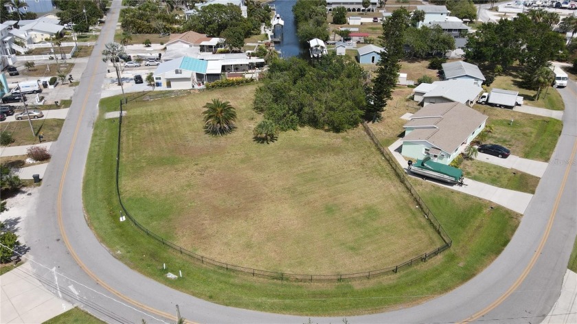 Talk about PRIME Location!  These Lots are right at the end of - Beach Lot for sale in Ruskin, Florida on Beachhouse.com