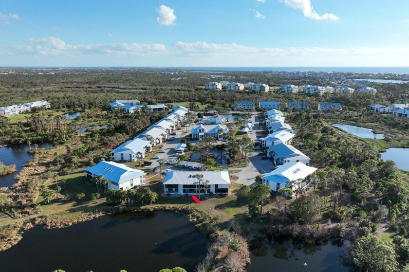 This 2BD-2BA condo at Fiddlers' Green is situated on the ground - Beach Condo for sale in Englewood, Florida on Beachhouse.com