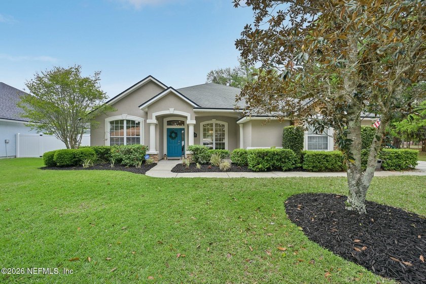 Beautifully maintained 4 bedroom 3 bath home in Oakwood - Beach Home for sale in Fleming Island, Florida on Beachhouse.com