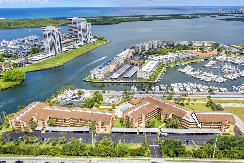 Golden opportunity! All work to this building has been done and - Beach Condo for sale in North Palm Beach, Florida on Beachhouse.com