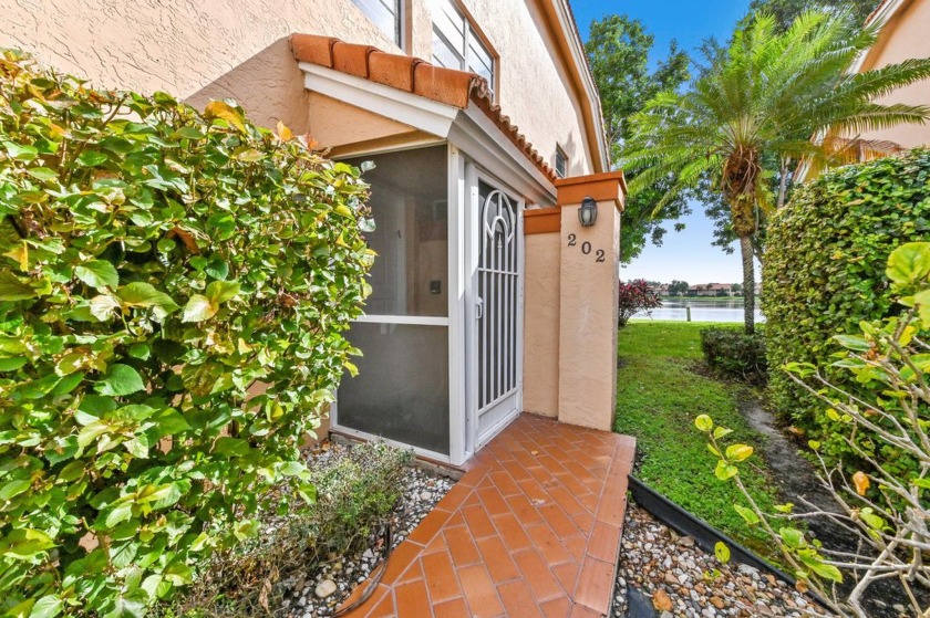 Welcome to serene, easy living at 9553 Shadybrook Drive, a - Beach Condo for sale in Boynton Beach, Florida on Beachhouse.com