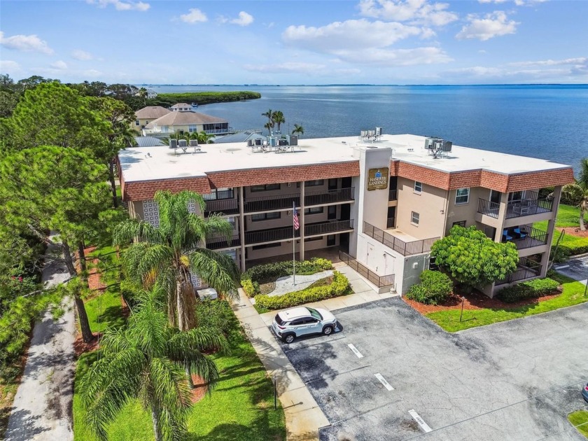 BREATHTAKING WATER VIEWS! This stunning first floor 2 bedroom, 2 - Beach Condo for sale in Tarpon Springs, Florida on Beachhouse.com