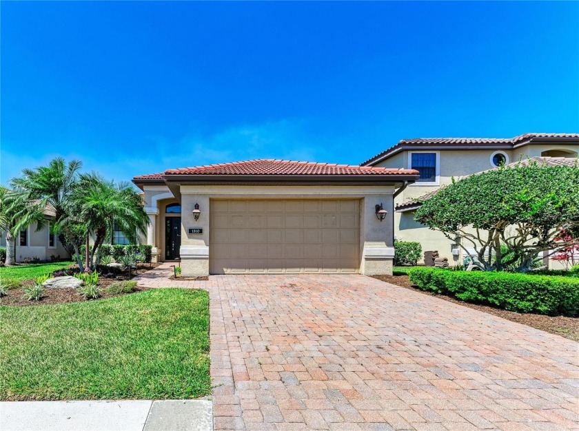 Welcome to this gorgeous pool home located in sought after - Beach Home for sale in Venice, Florida on Beachhouse.com