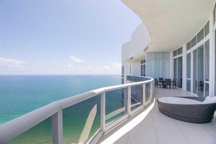Trump Tower 2 Penthouse. Premier tower, the only one with two - Beach Condo for sale in Sunny Isles Beach, Florida on Beachhouse.com