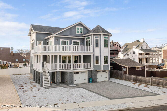 Ideally situated in prime Point Pleasant Beach this 5 bed 4.5 - Beach Home for sale in Point Pleasant Beach, New Jersey on Beachhouse.com