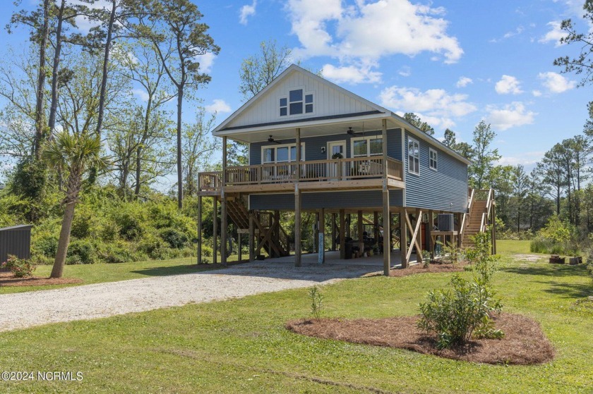 This well maintained property is located across from the - Beach Home for sale in Beaufort, North Carolina on Beachhouse.com