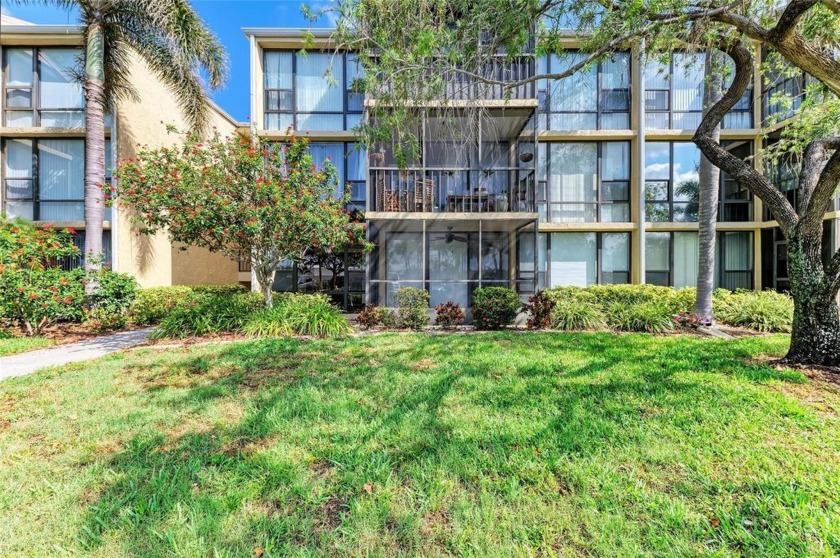 Welcome to this updated ground-floor condo nestled in the - Beach Condo for sale in Venice, Florida on Beachhouse.com