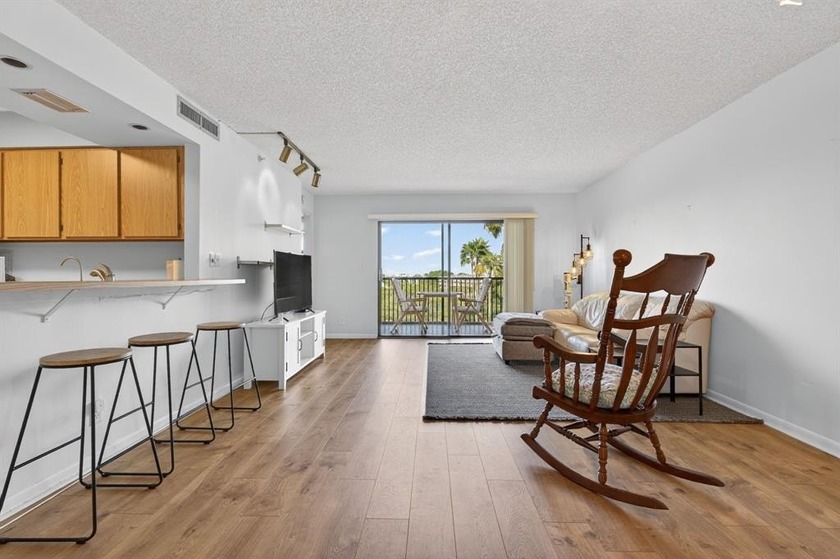 WHAT A VIEW! This 6th floor gem in the coveted *04* line at Le - Beach Condo for sale in Pompano Beach, Florida on Beachhouse.com