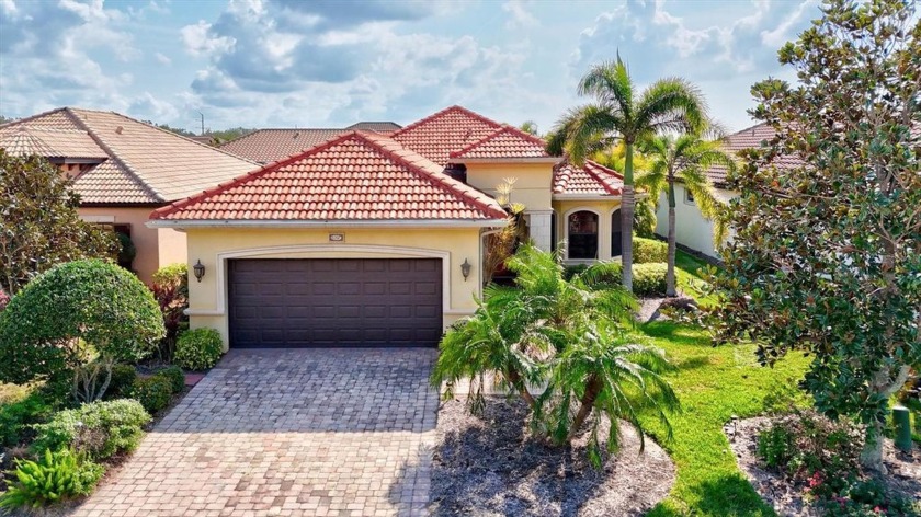NEW PRICE  PHOTOS!
Rarely Available Lakefront Gem in - Beach Home for sale in Ellenton, Florida on Beachhouse.com