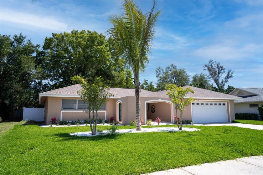 Welcome to 8060 Canterbury Chase, Largo, Florida! Nestled in the - Beach Home for sale in Seminole, Florida on Beachhouse.com